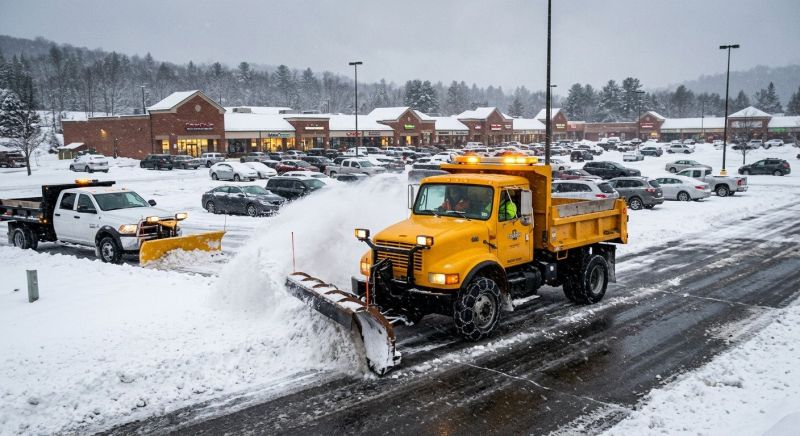 Parking Lot Snow Plowing in New York, NY